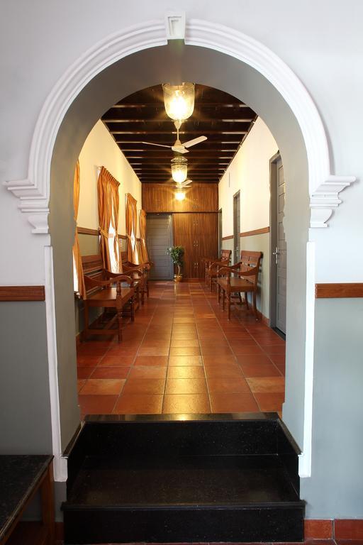 The Boat Jetty Bungalow Kochi Exterior photo